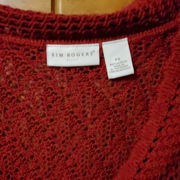 Red sweater cover up - Picture 3 of 3
